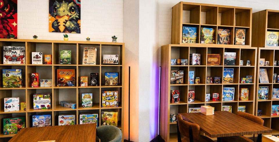 CAFÉ JEUX